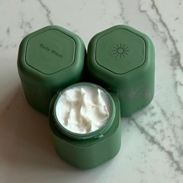 Holiday Exclusive Medium Trio