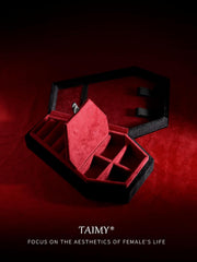 Mini Coffin Jewelry Organizer – Plush Velvet Gothic Box for Necklaces, Bracelets & Rings